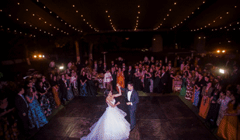 Boda Enorme GIF