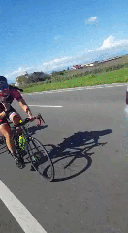 Radrace #Tourdefriends #Mucvce GIF