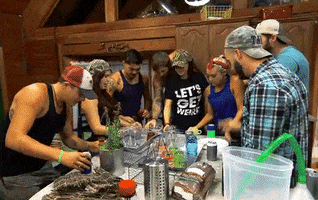 200.gif?cid=fc005b086d6e00a2e1259376410097e023d2322fbde4d342&rid=200.gif&ct=g
