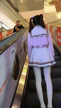 Run Girl Loli Moe GIF