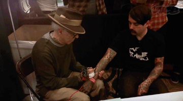pjdn  GIF