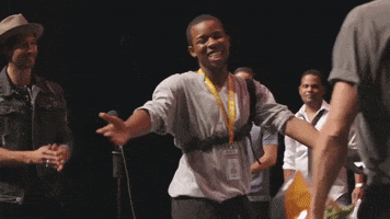 200.gif?cid=fc005b0802bbcd579757f3d83e3ce0cbcadf61ce7635dd33&rid=200.gif&ct=g