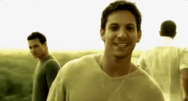 200.gif?cid=fc005b08ed4443cf7aed422ca2aad333374dbc706e990e89&rid=200.gif&ct=g