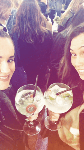 janaanjoliemorrel-armstrong  GIF