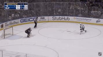 amvkaxdyyxroqg1hawwucnu  GIF