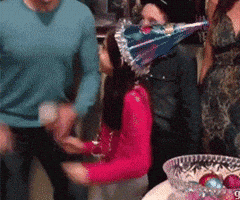 200.gif?cid=f0bdee70myxbv6tbbf08v4a0rcbc83jqrkvm0qcvtgp8qnxw&rid=200.gif&ct=g