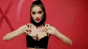 Valentines Day Reaction GIF by Yandy.com