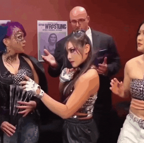 Kairisanelookingcamera GIF